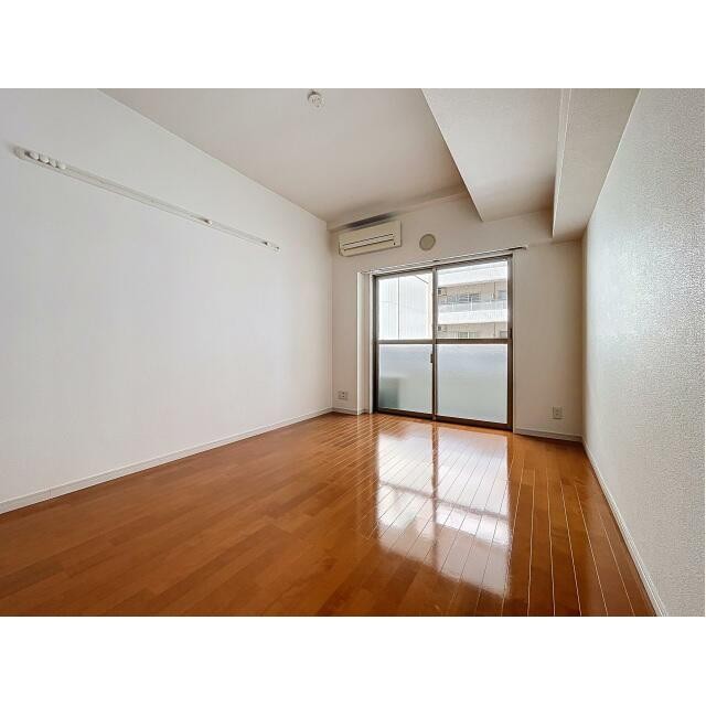 (居間)