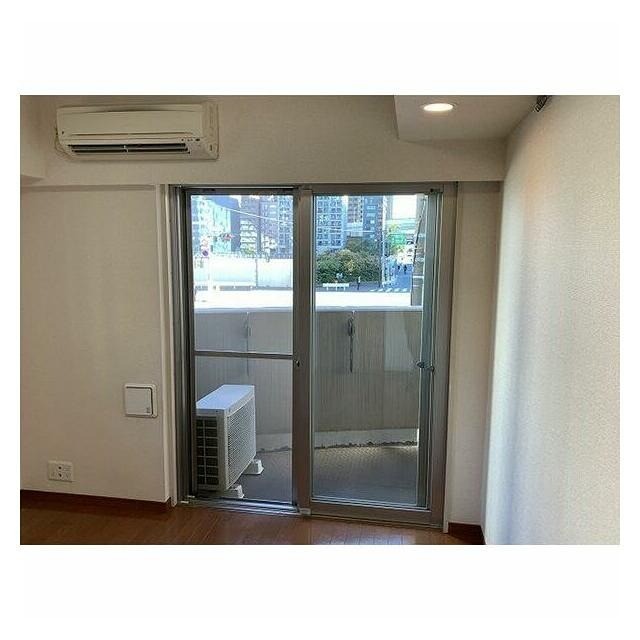 (居間)