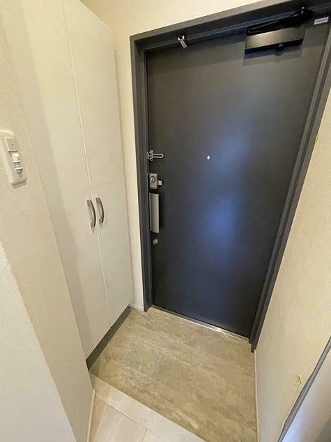 (玄関)