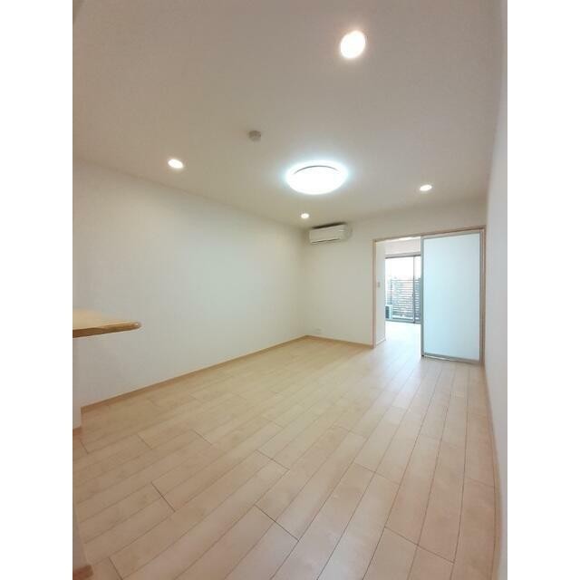 (居間)