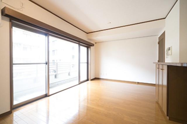 ※写真は同タイプ住戸です。(居間)