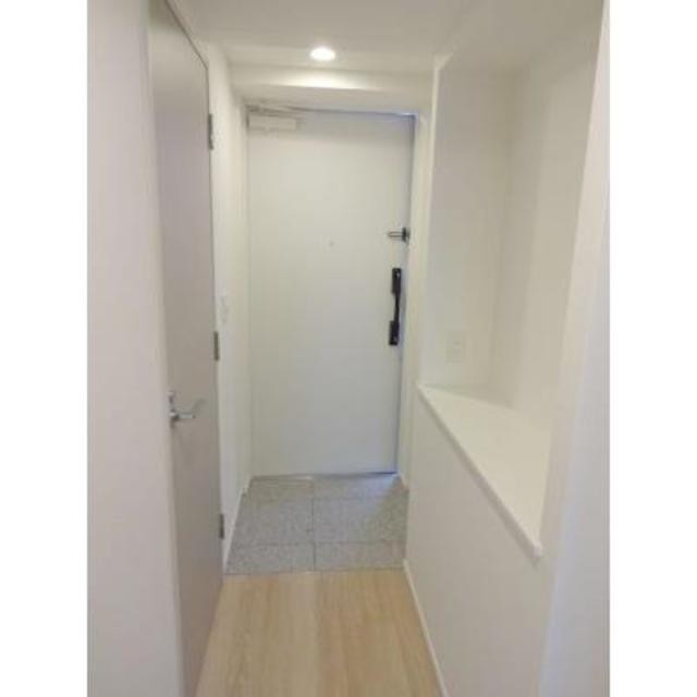 ※写真は同タイプ住戸です。(玄関)
