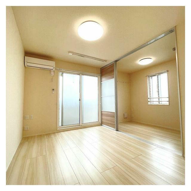 (居間)