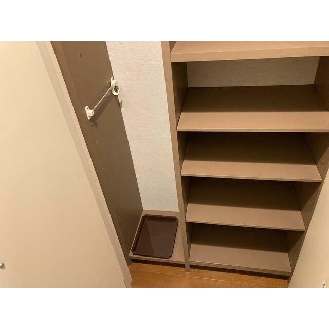 (玄関)