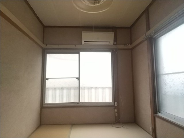 (居間)