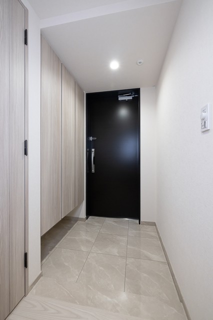 ※写真は同タイプ住戸です。(玄関)