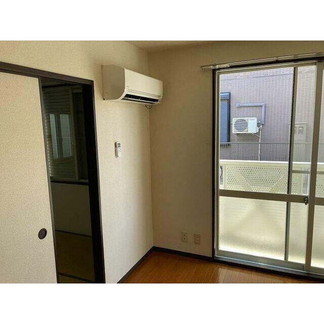 (居間)
