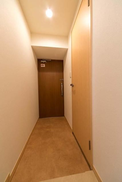 ※写真は同タイプ住戸です。(玄関)