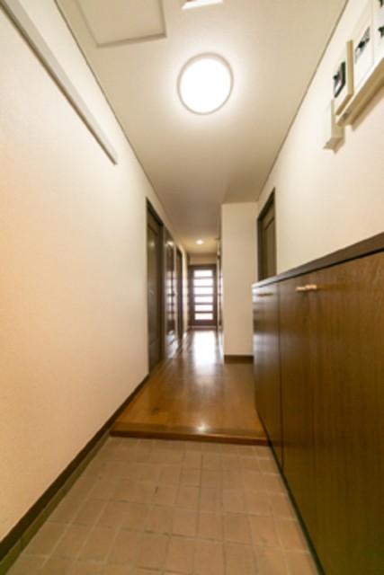 ※写真は同タイプ住戸です。(玄関)