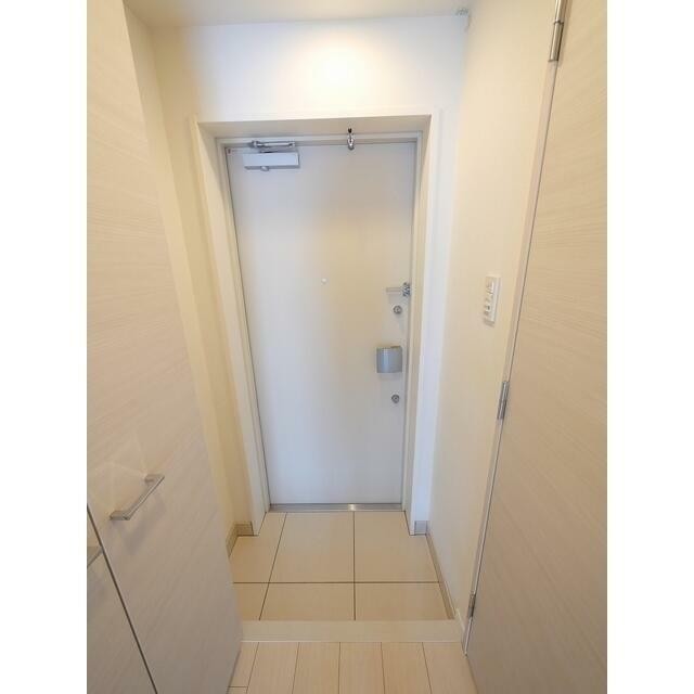 ※同仕様写真含む(玄関)