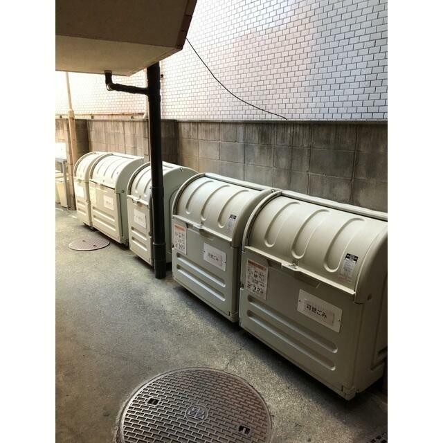 ごみ置場