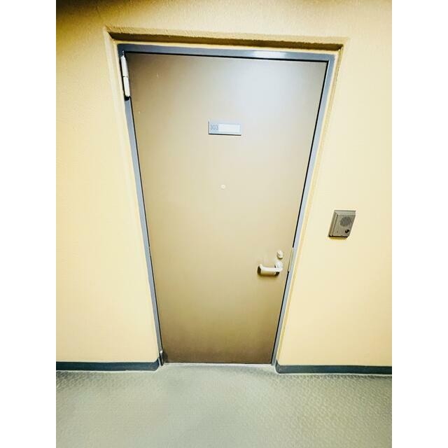 (玄関)