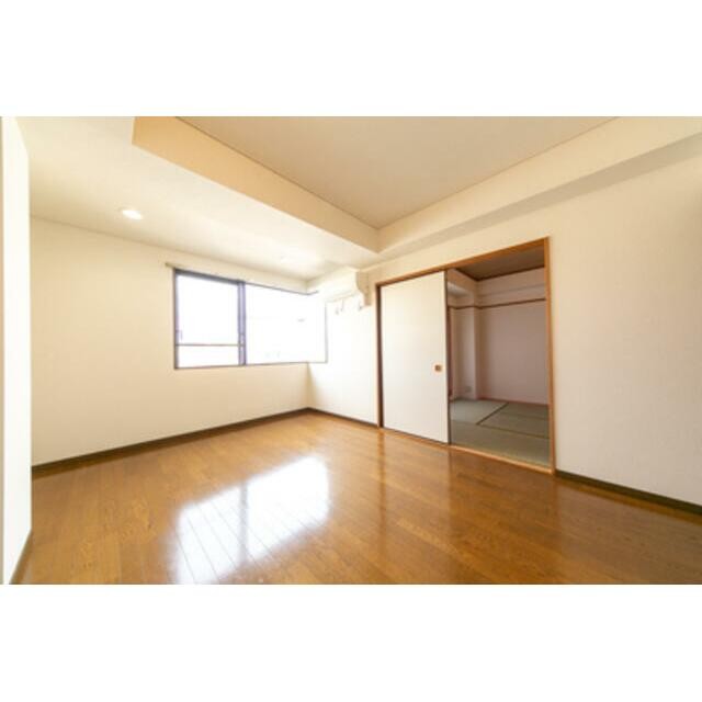 ※同仕様写真含む(居間)