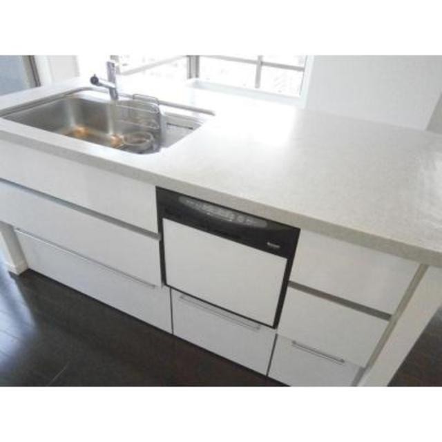 ※写真は同タイプ住戸です。(キッチン)