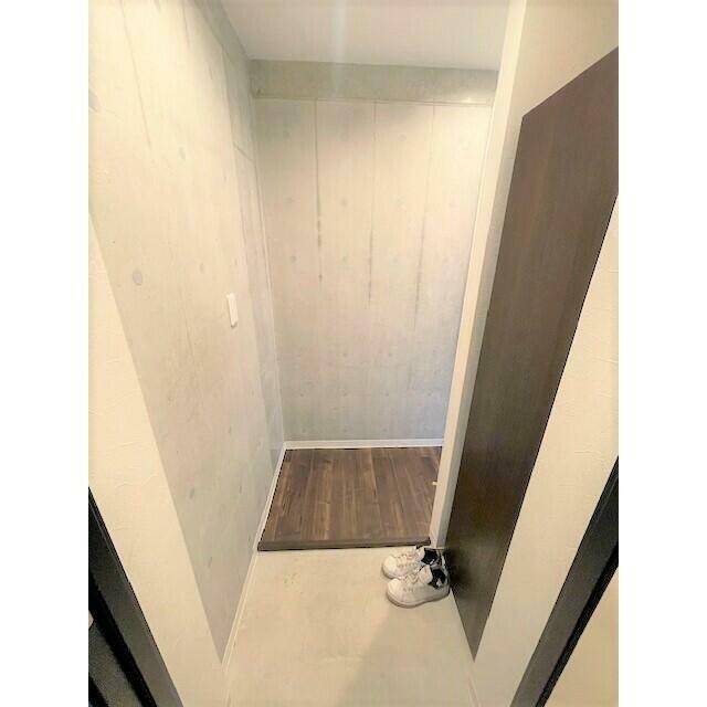 (玄関)