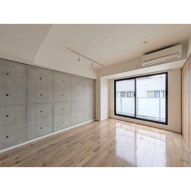 (居間)