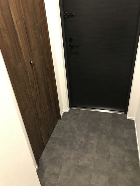 (玄関)