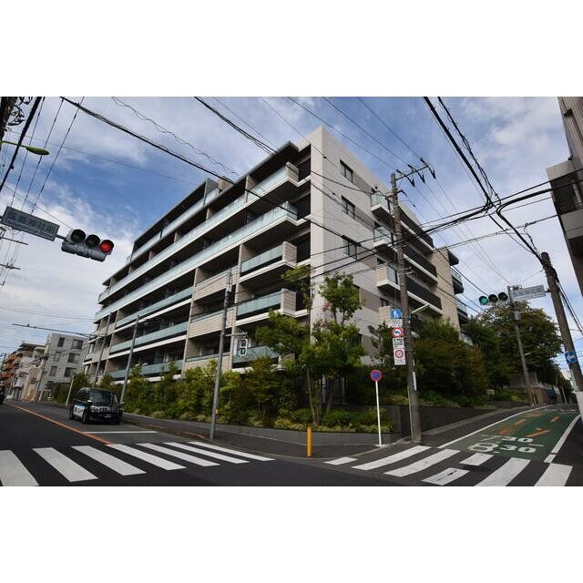 世田谷区弦巻3丁目 【賃貸居住】マンション