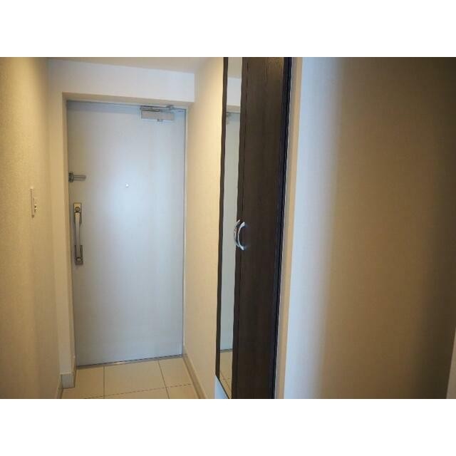 (玄関)