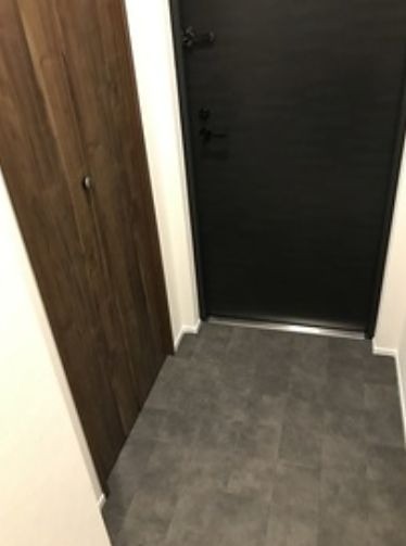 (玄関)
