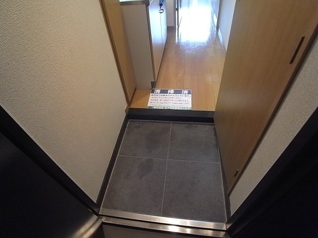 ※同仕様写真(玄関)
