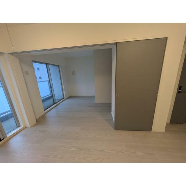 (居間)
