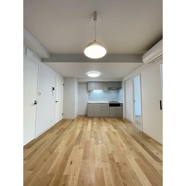 (居間)