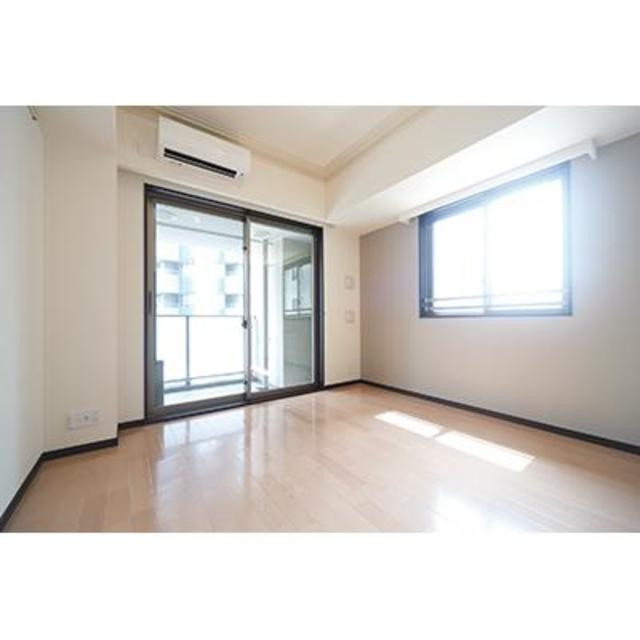 ※写真は同タイプ住戸です。(居間)