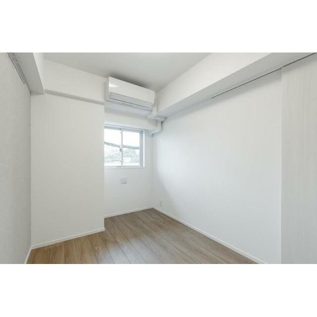Bタイプ2023年4月撮影 同タイプ402号室の写真です(居間)