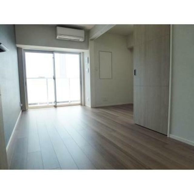 ※写真は同タイプ住戸です。(居間)