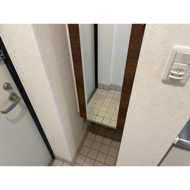 (玄関)