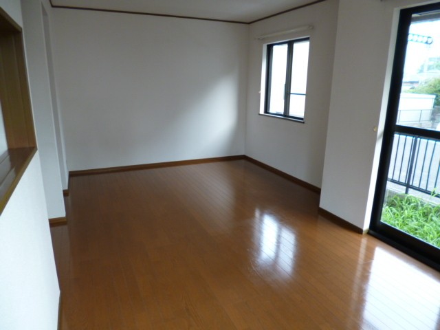 (居間)