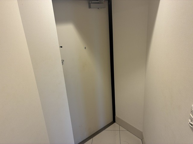 (玄関)