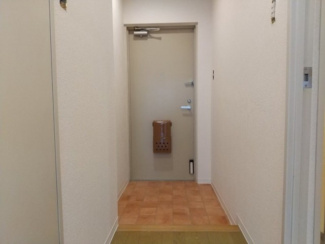(玄関)
