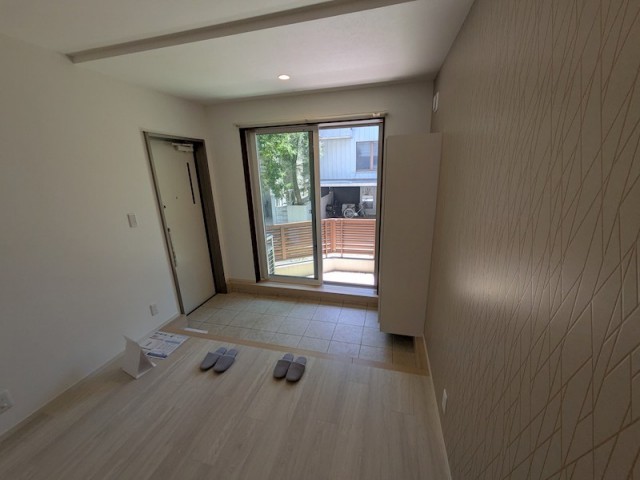 (玄関)