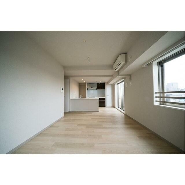 (居間)