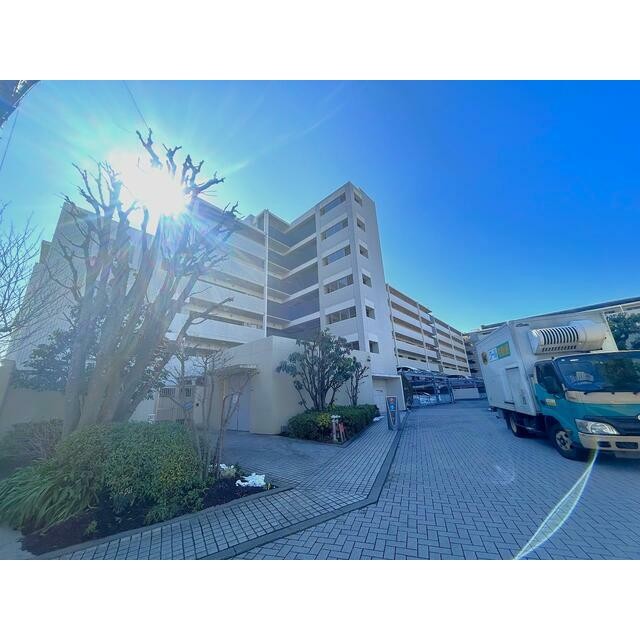 川崎市高津区北見方2丁目 【賃貸居住】マンション