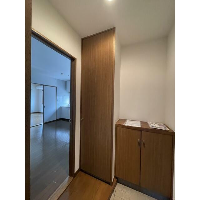 (玄関)