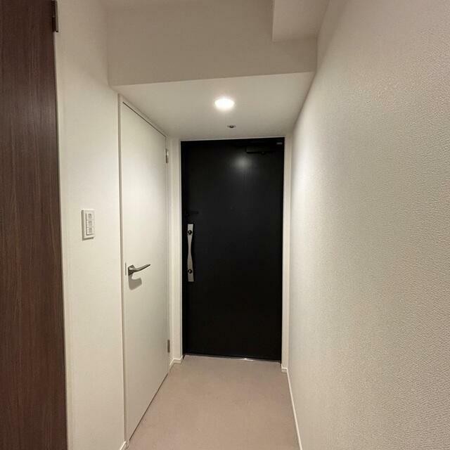 ※写真は同タイプ住戸です。(玄関)