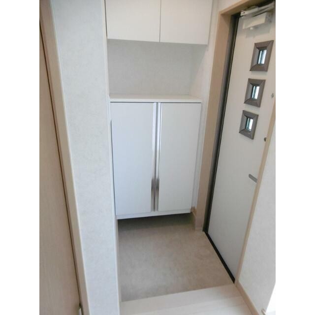 (玄関)