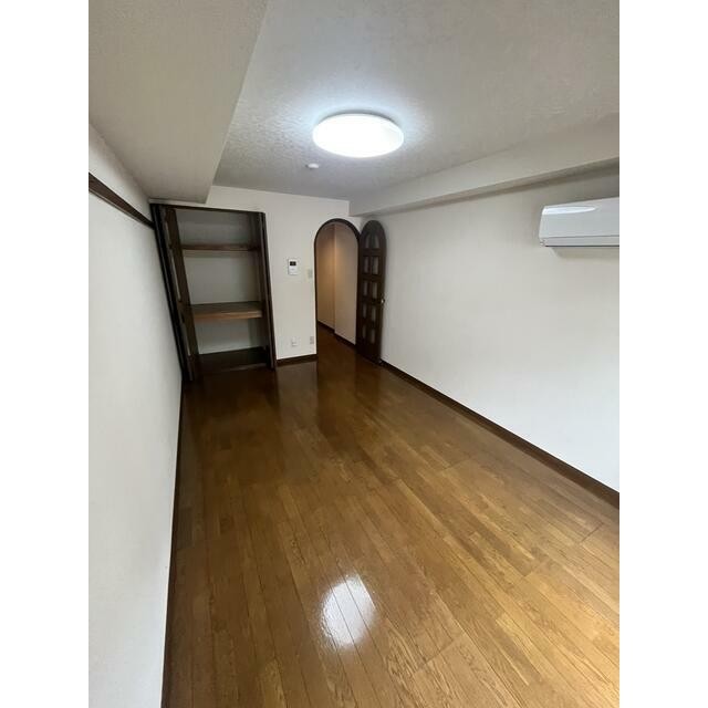 (居間)