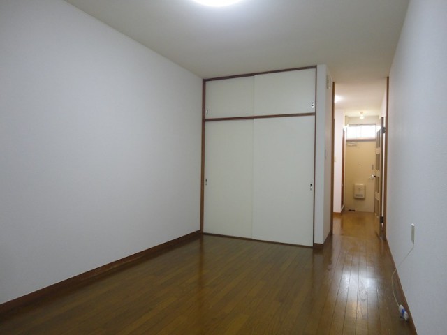 (居間)