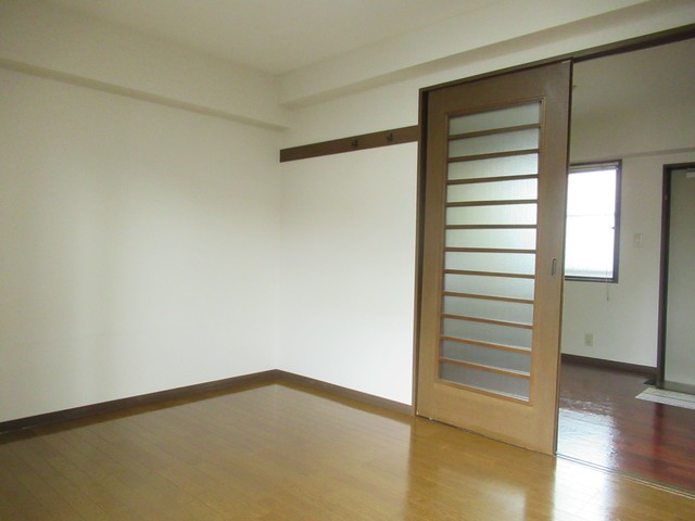 (居間)