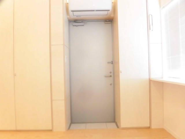 (玄関)
