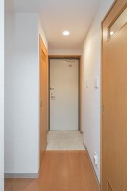 ※写真は同タイプ住戸です。(玄関)