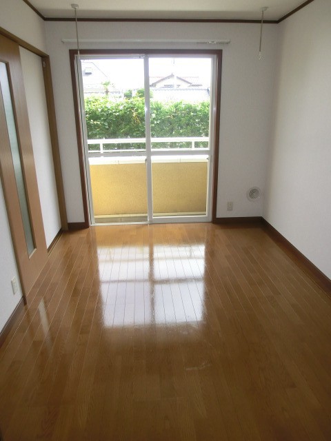(居間)