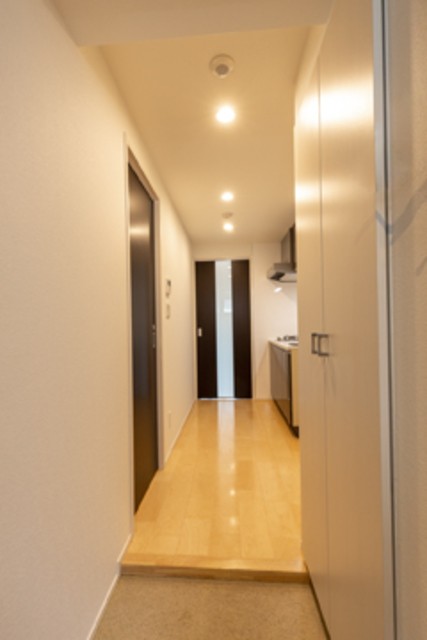※写真は同タイプ住戸です。(玄関)