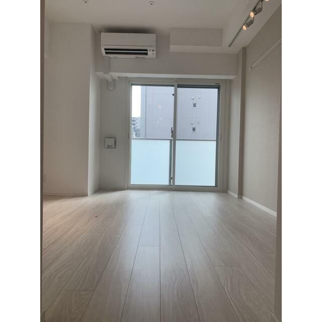 (居間)