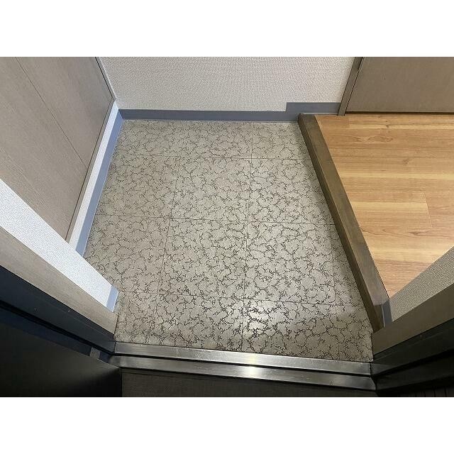 (玄関)