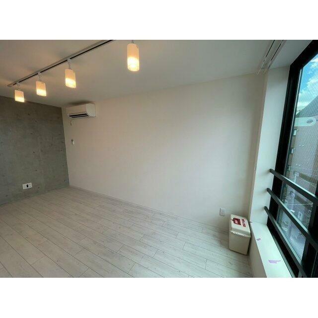 (居間)